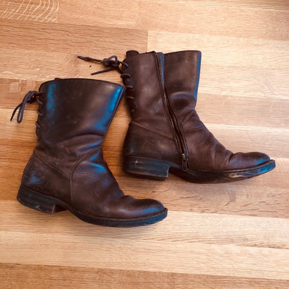 Dark brown mid calf Born leather boots